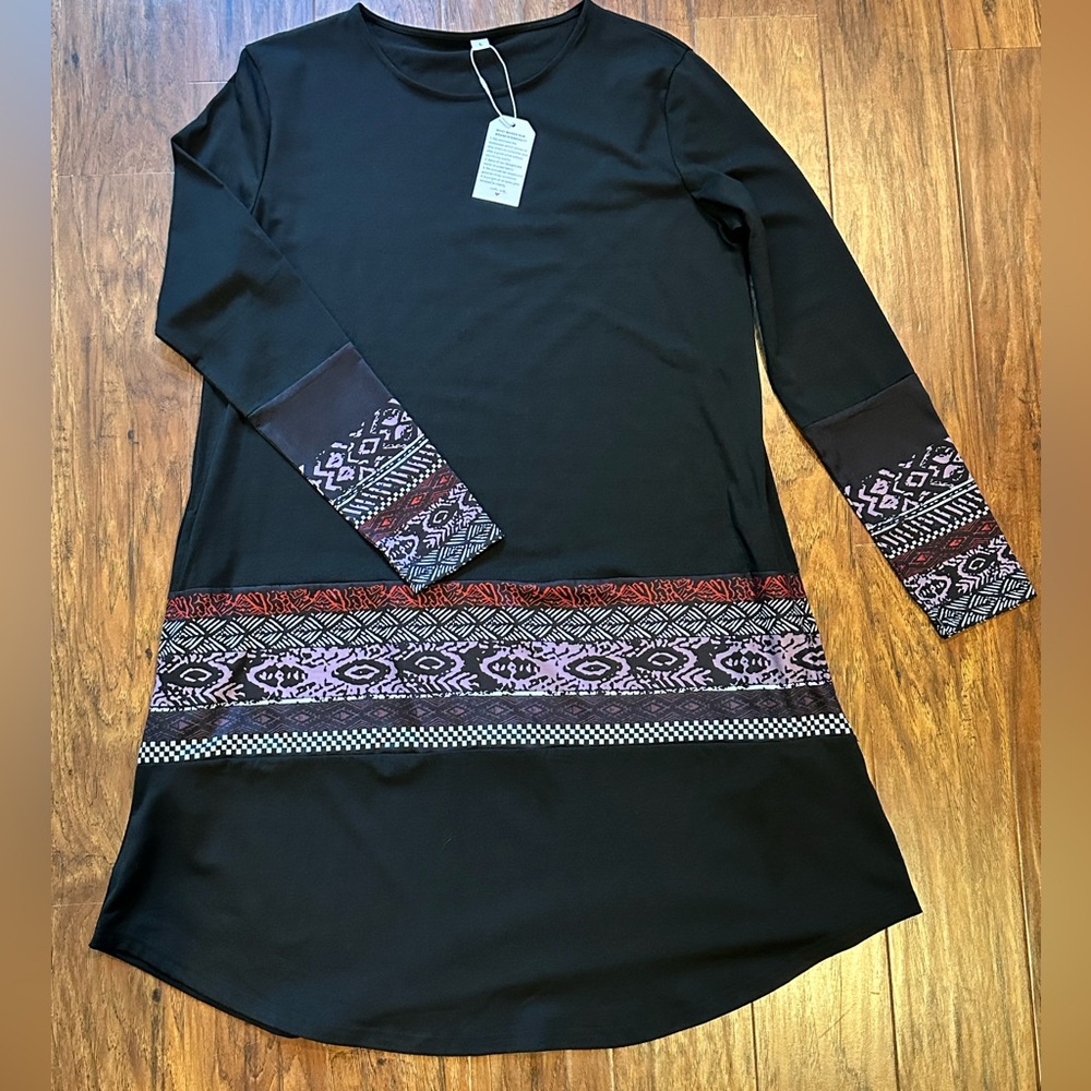Chic Long Sleeve Black Dress with Red and Purple Accents
